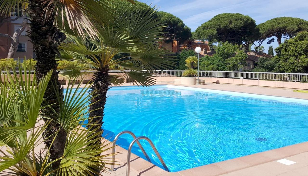 הייר Studio Proche Port Et Plages, Piscine מראה חיצוני תמונה